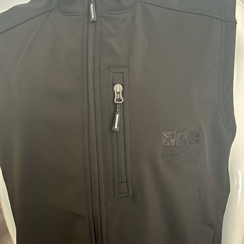 Edwards Vest - Picture 10 of 15